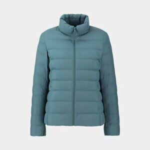 Uniqlo ultra light down jacket